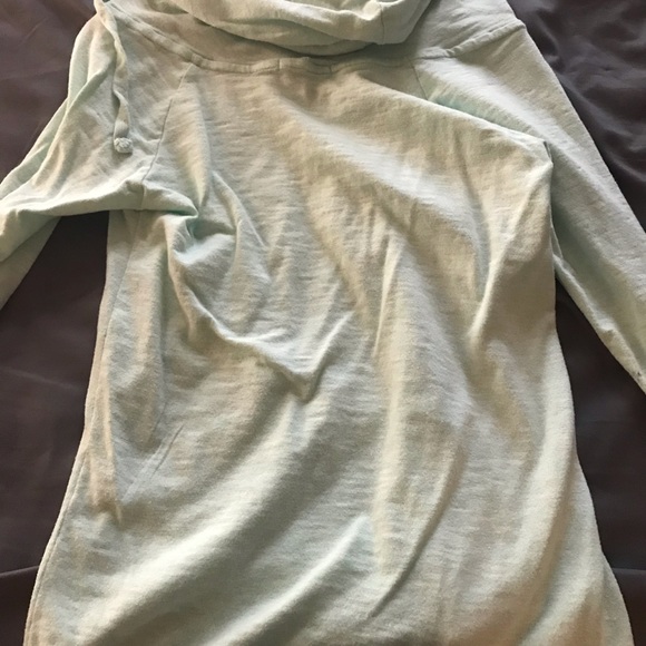 Hooded shirt - Picture 4 of 4